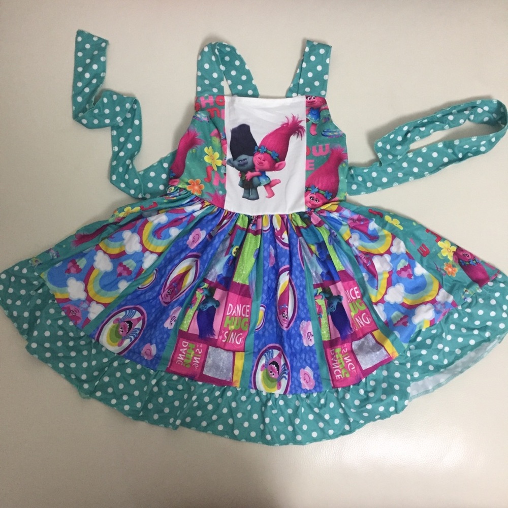 Trolls cute twirl pink green dress - Picture 2 of 5